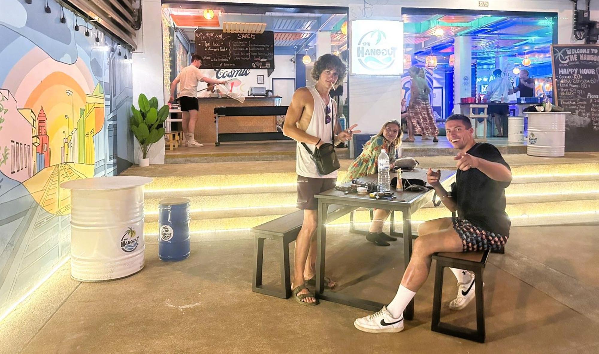 The Hangout Hostel Ao Nang Exteriör bild